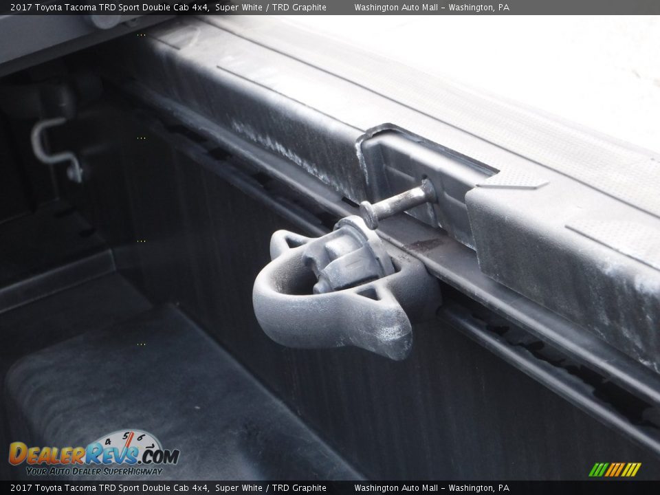 2017 Toyota Tacoma TRD Sport Double Cab 4x4 Super White / TRD Graphite Photo #19