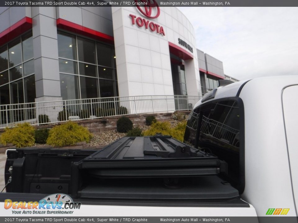 2017 Toyota Tacoma TRD Sport Double Cab 4x4 Super White / TRD Graphite Photo #21