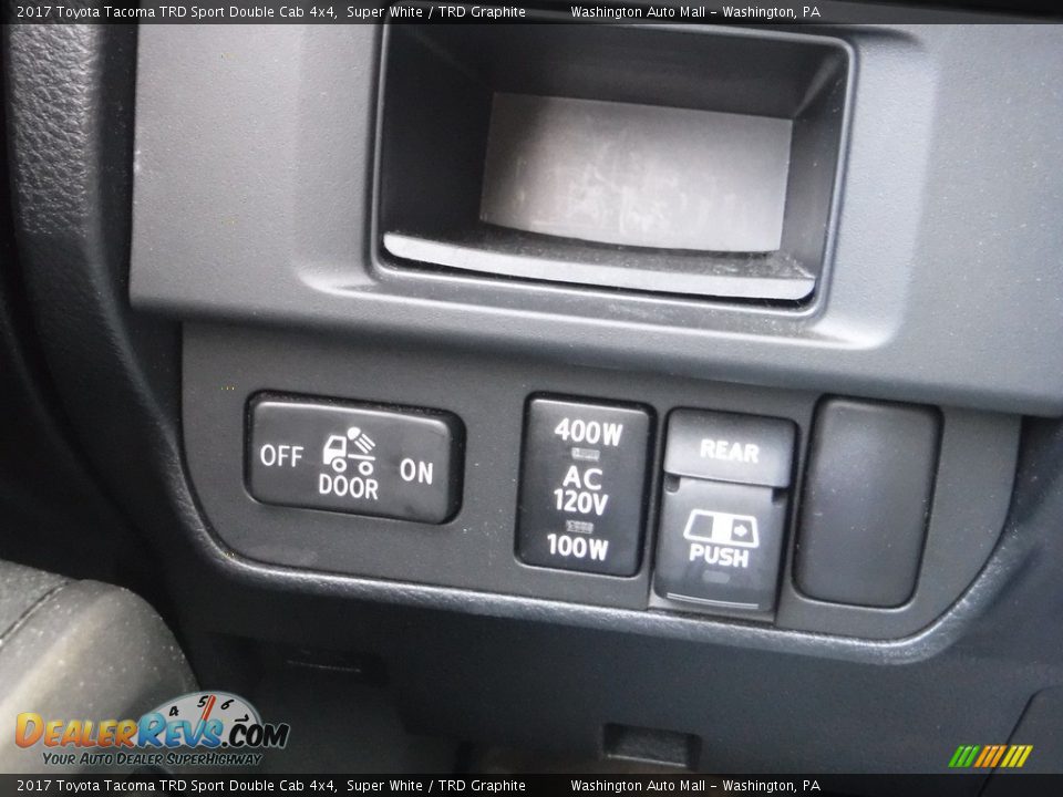 2017 Toyota Tacoma TRD Sport Double Cab 4x4 Super White / TRD Graphite Photo #26