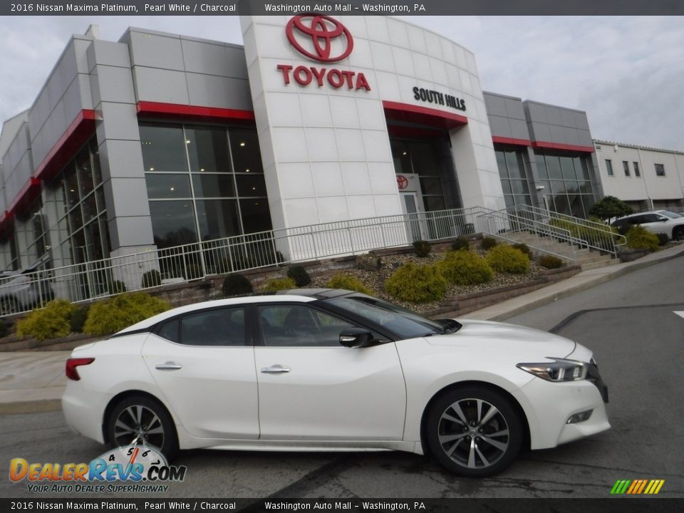 2016 Nissan Maxima Platinum Pearl White / Charcoal Photo #2