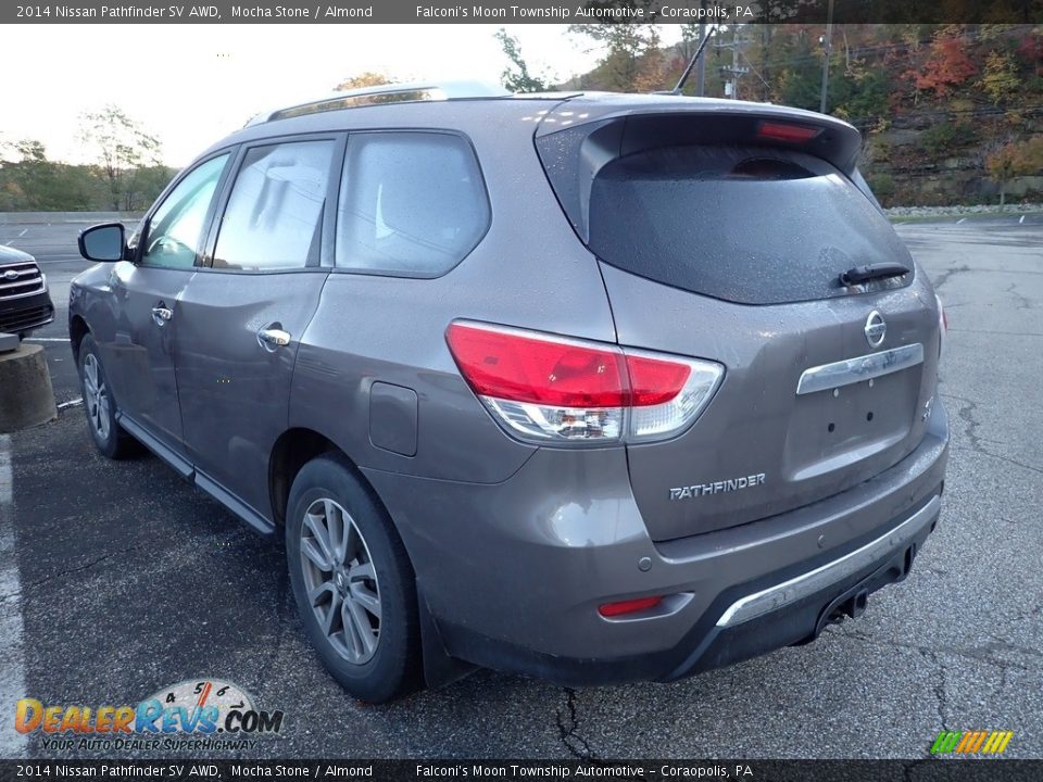 2014 Nissan Pathfinder SV AWD Mocha Stone / Almond Photo #2