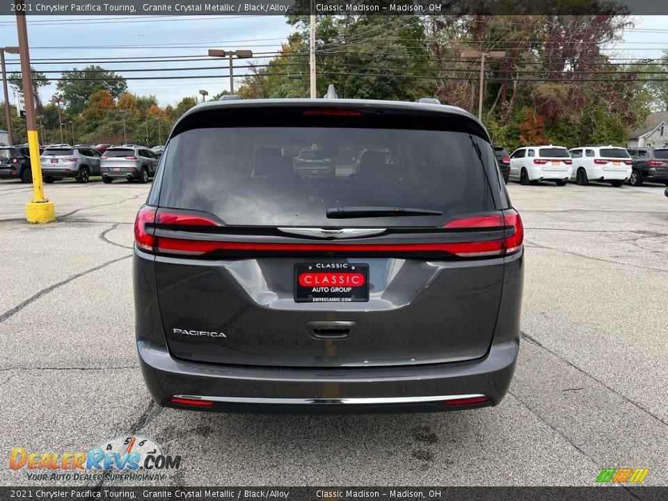 2021 Chrysler Pacifica Touring Granite Crystal Metallic / Black/Alloy Photo #3