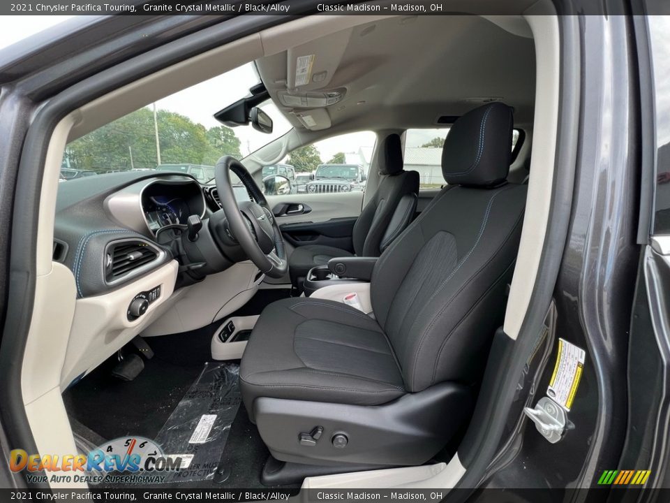 2021 Chrysler Pacifica Touring Granite Crystal Metallic / Black/Alloy Photo #7