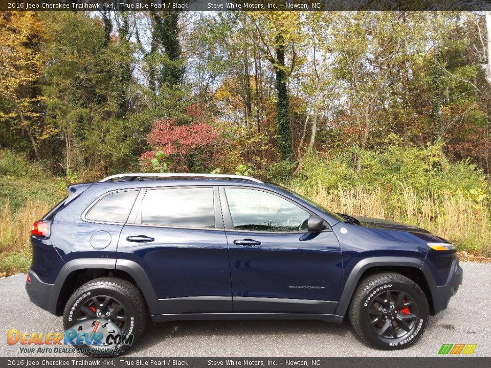 2016 Jeep Cherokee Trailhawk 4x4 True Blue Pearl / Black Photo #5