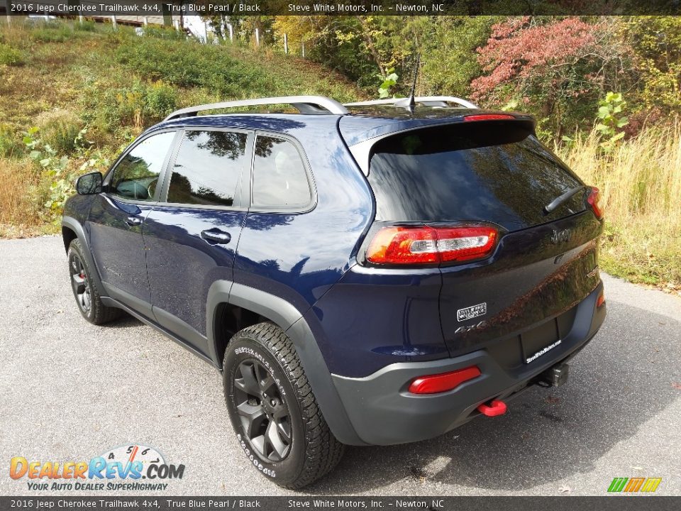 2016 Jeep Cherokee Trailhawk 4x4 True Blue Pearl / Black Photo #8