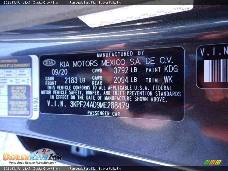 2021 Kia Forte LXS Gravity Gray / Black Photo #18