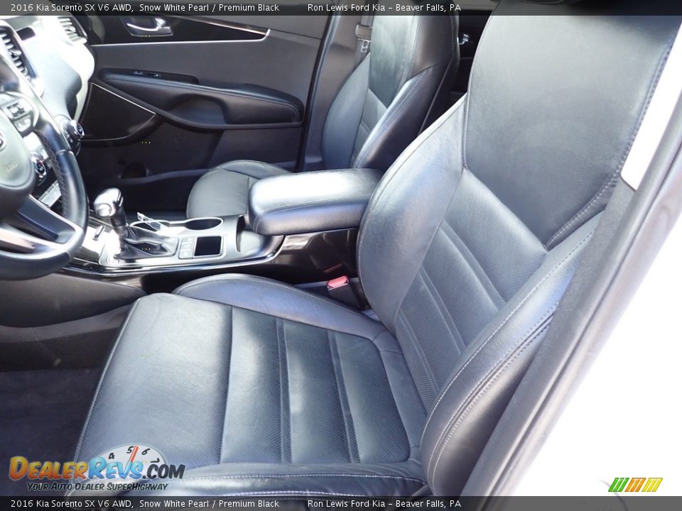Front Seat of 2016 Kia Sorento SX V6 AWD Photo #11