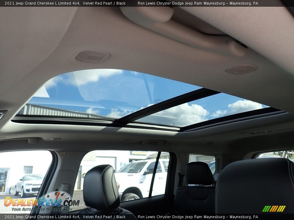 2021 Jeep Grand Cherokee L Limited 4x4 Velvet Red Pearl / Black Photo #17
