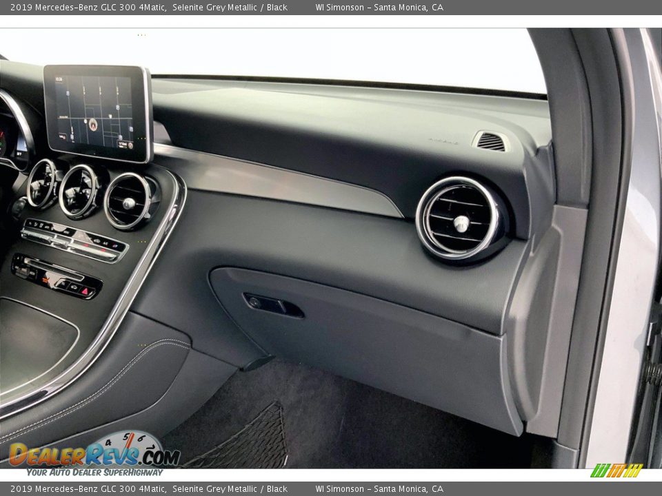 2019 Mercedes-Benz GLC 300 4Matic Selenite Grey Metallic / Black Photo #16