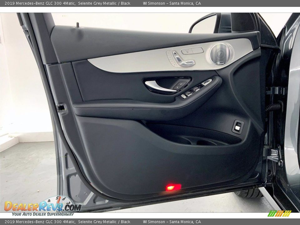 2019 Mercedes-Benz GLC 300 4Matic Selenite Grey Metallic / Black Photo #26
