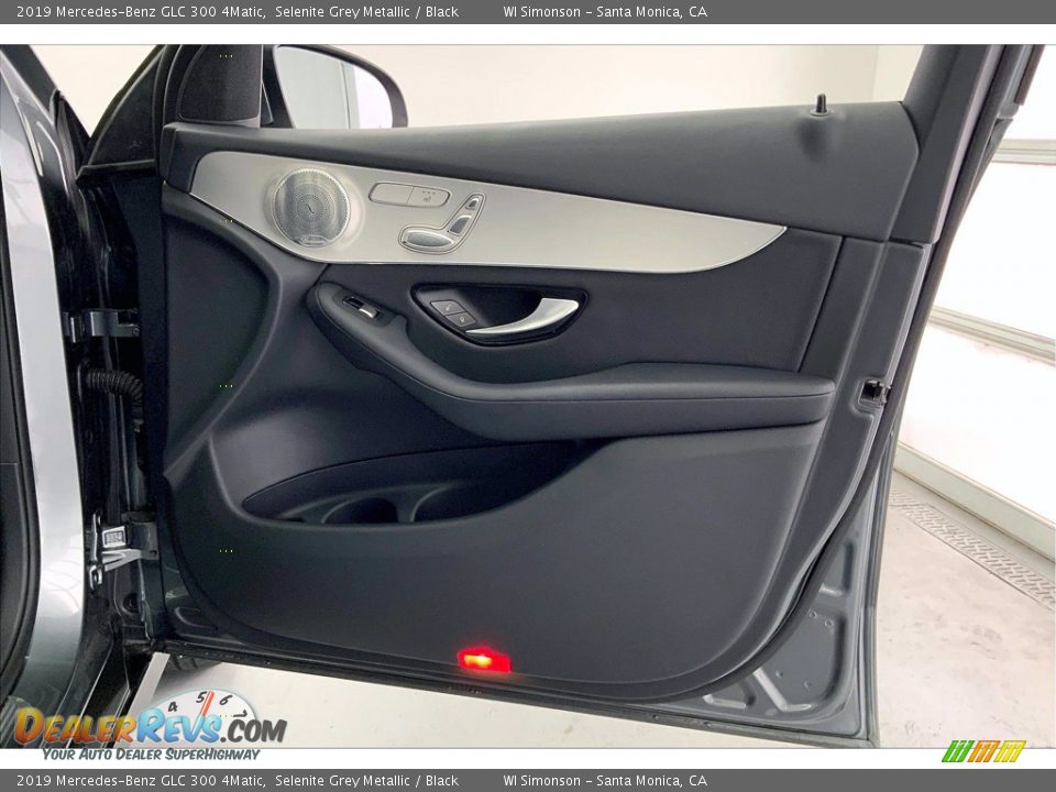 2019 Mercedes-Benz GLC 300 4Matic Selenite Grey Metallic / Black Photo #27