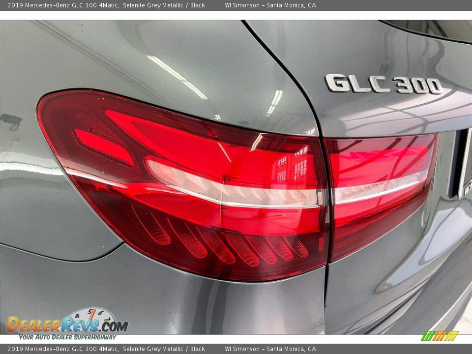 2019 Mercedes-Benz GLC 300 4Matic Selenite Grey Metallic / Black Photo #29