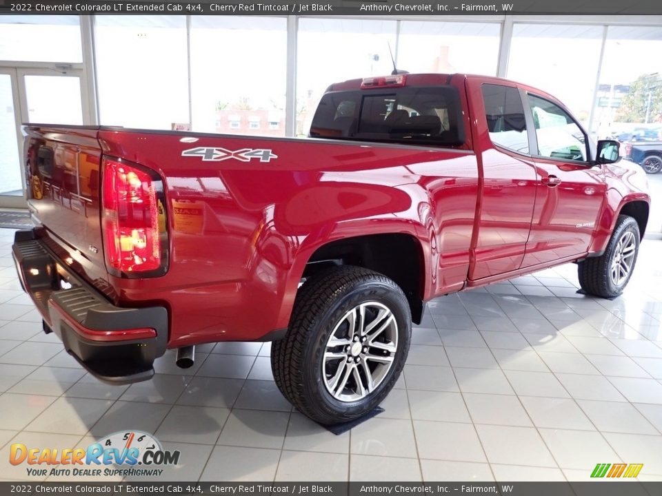 2022 Chevrolet Colorado LT Extended Cab 4x4 Cherry Red Tintcoat / Jet Black Photo #5