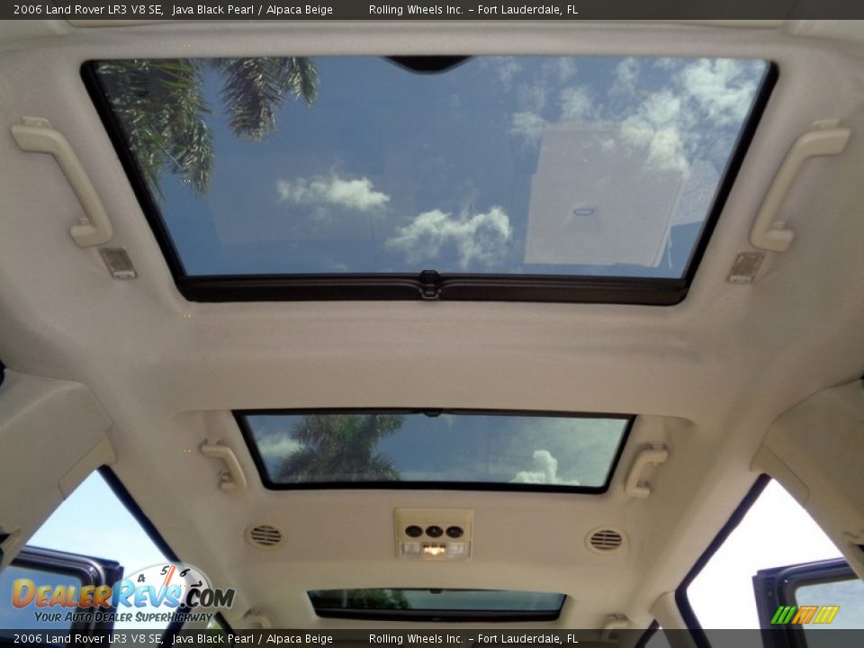 2006 Land Rover LR3 V8 SE Java Black Pearl / Alpaca Beige Photo #2