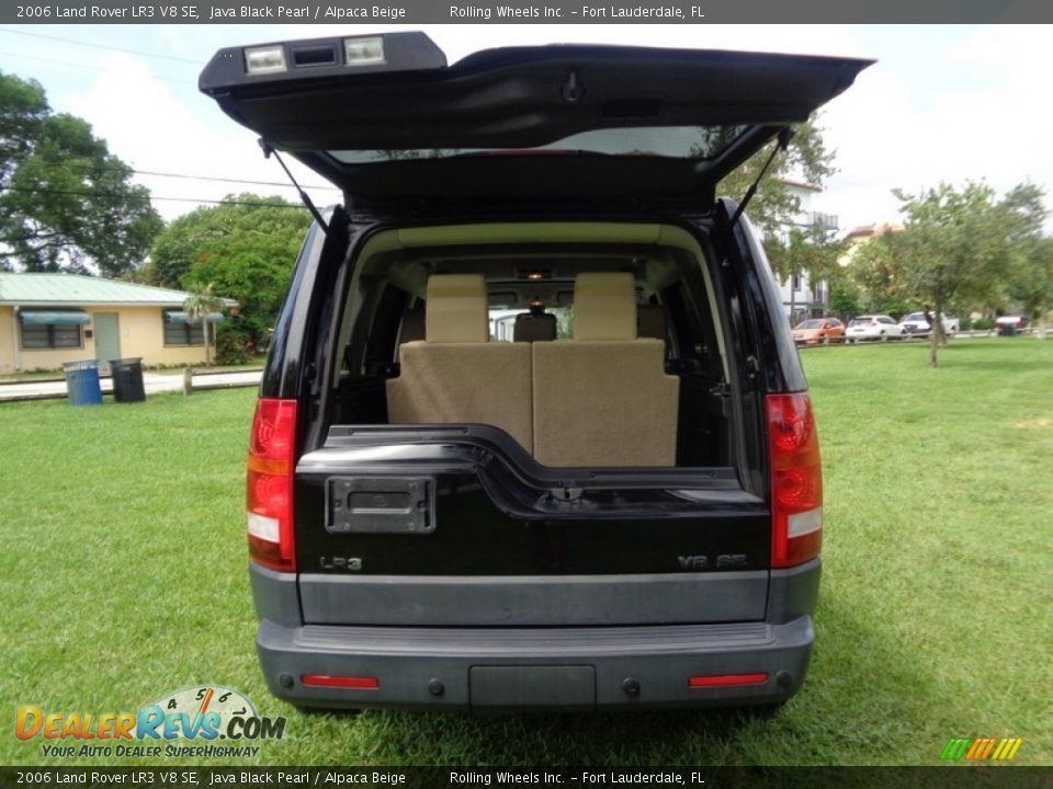 2006 Land Rover LR3 V8 SE Java Black Pearl / Alpaca Beige Photo #17