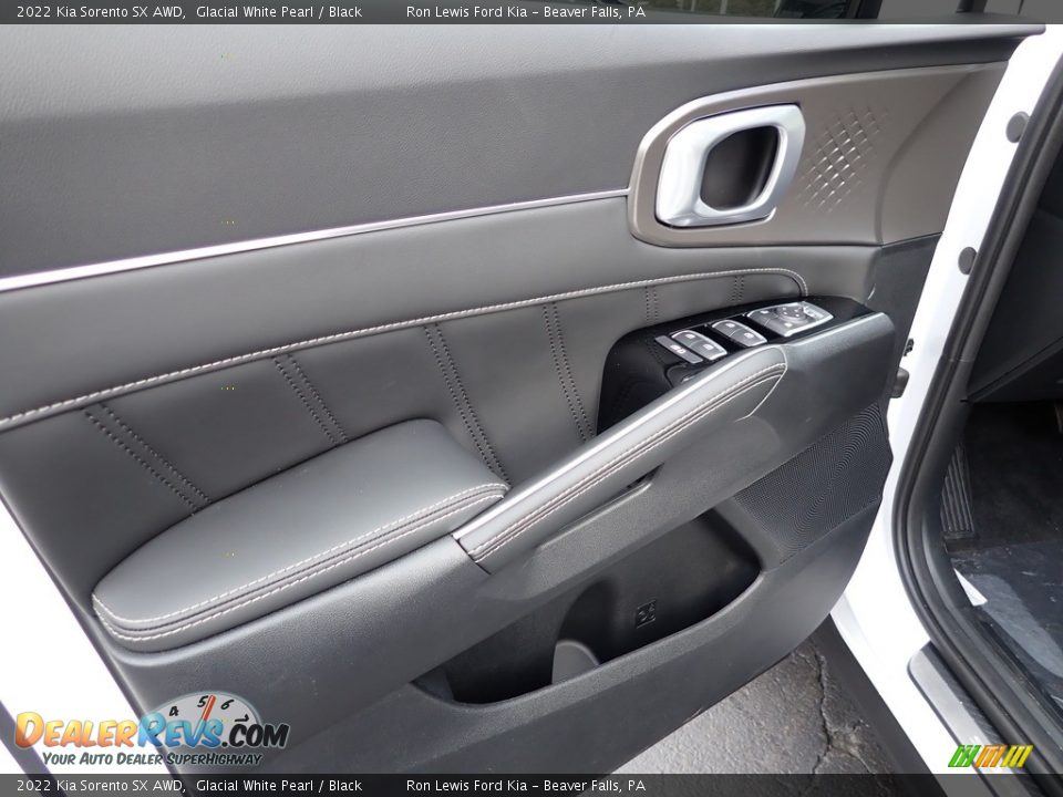 Door Panel of 2022 Kia Sorento SX AWD Photo #13