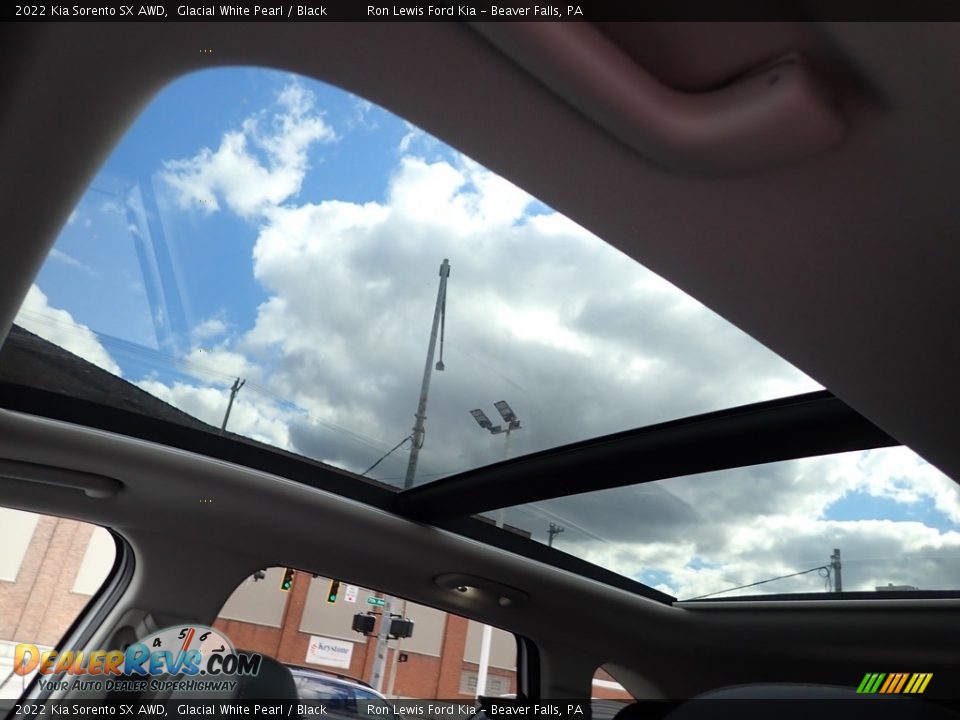 Sunroof of 2022 Kia Sorento SX AWD Photo #15