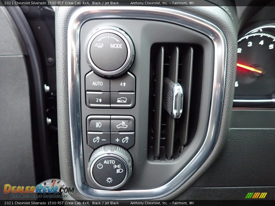 Controls of 2021 Chevrolet Silverado 1500 RST Crew Cab 4x4 Photo #17