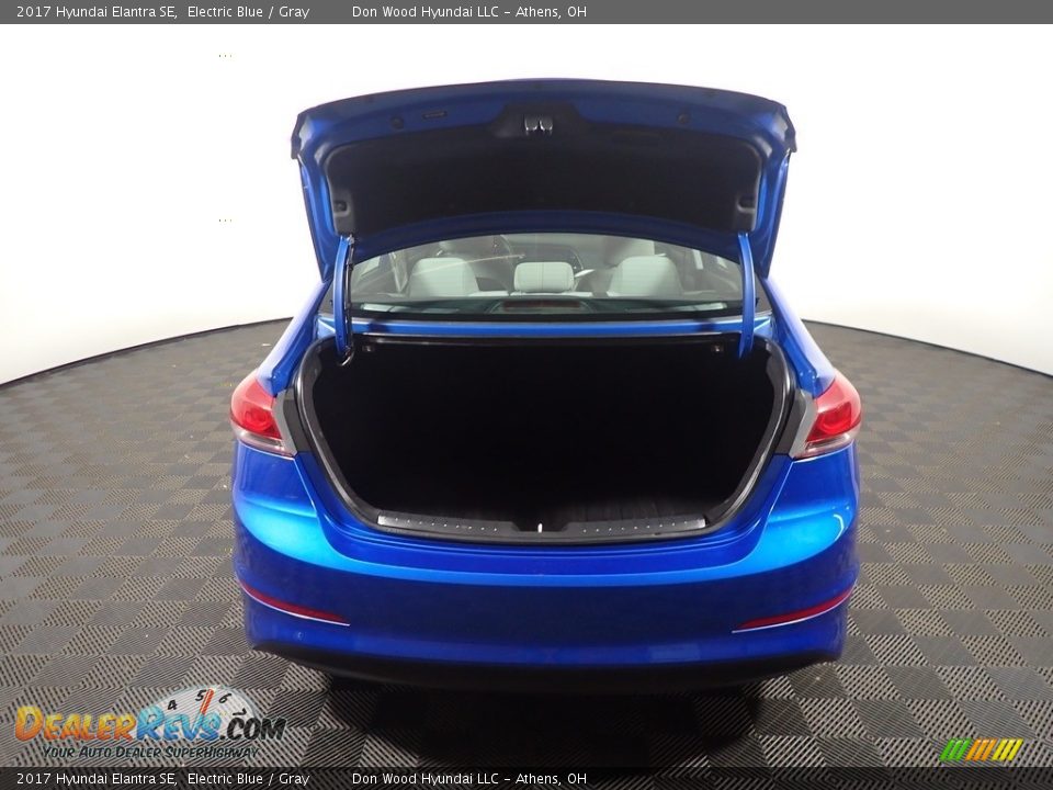 2017 Hyundai Elantra SE Electric Blue / Gray Photo #13