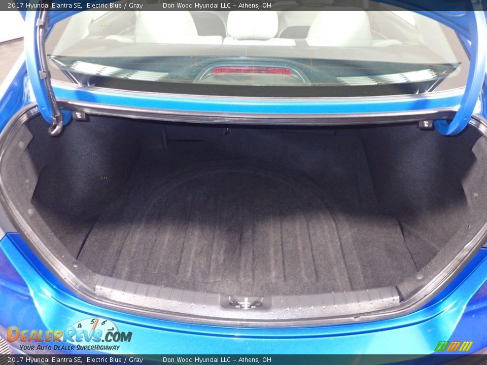 2017 Hyundai Elantra SE Electric Blue / Gray Photo #14