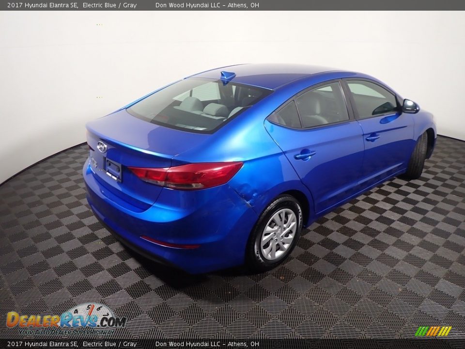 2017 Hyundai Elantra SE Electric Blue / Gray Photo #16