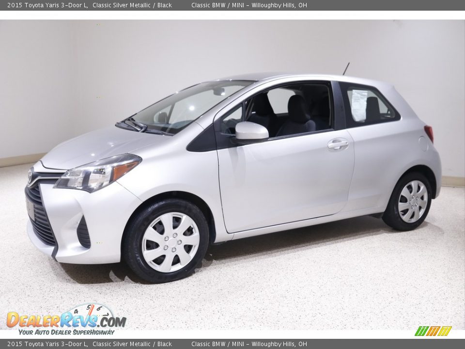 Classic Silver Metallic 2015 Toyota Yaris 3-Door L Photo #3