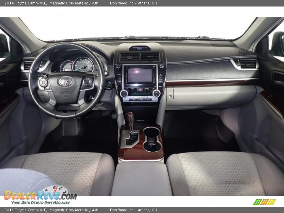 2014 Toyota Camry XLE Magnetic Gray Metallic / Ash Photo #26