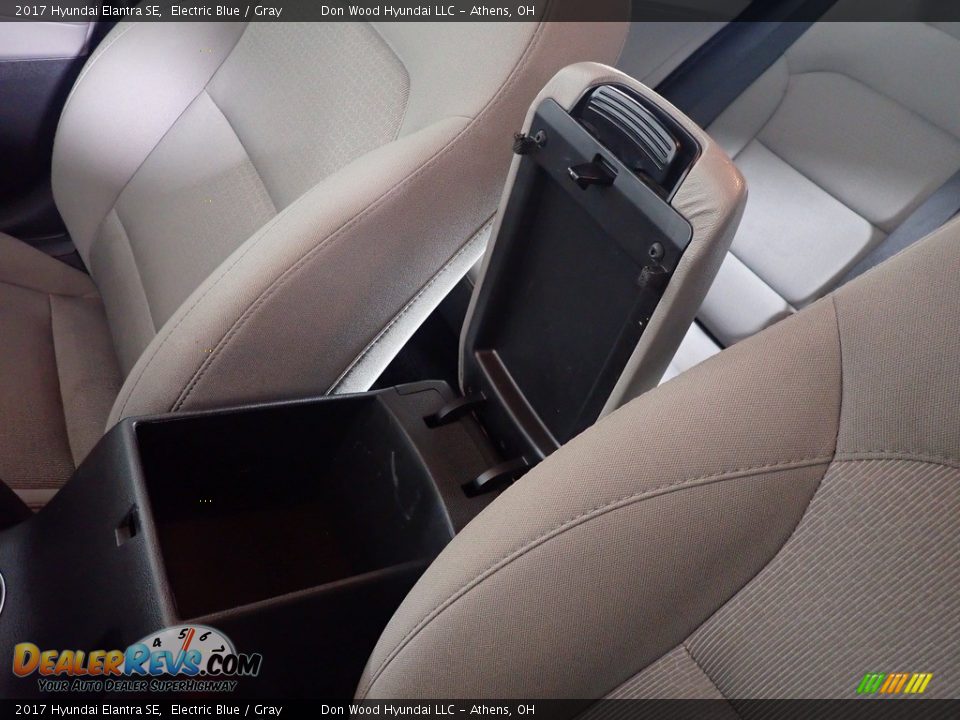 2017 Hyundai Elantra SE Electric Blue / Gray Photo #31