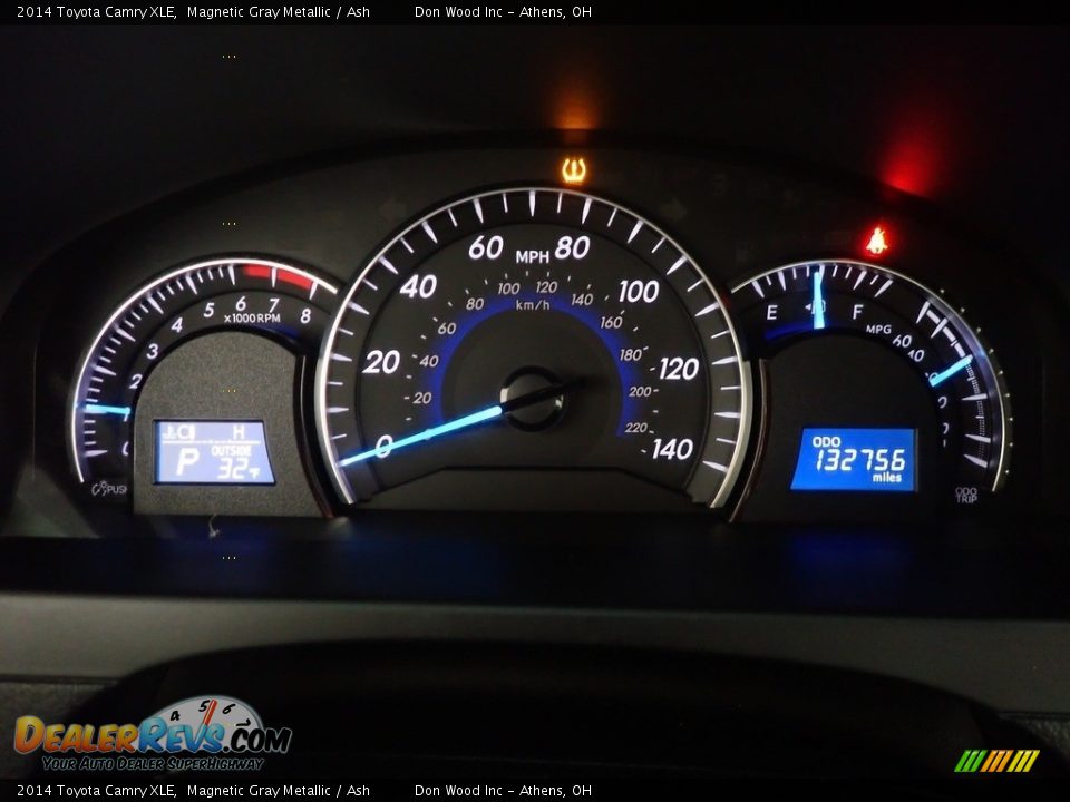2014 Toyota Camry XLE Magnetic Gray Metallic / Ash Photo #30