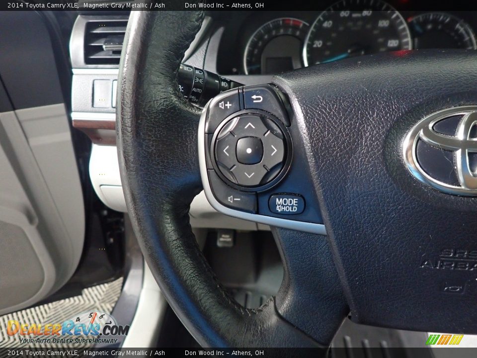 2014 Toyota Camry XLE Magnetic Gray Metallic / Ash Photo #31