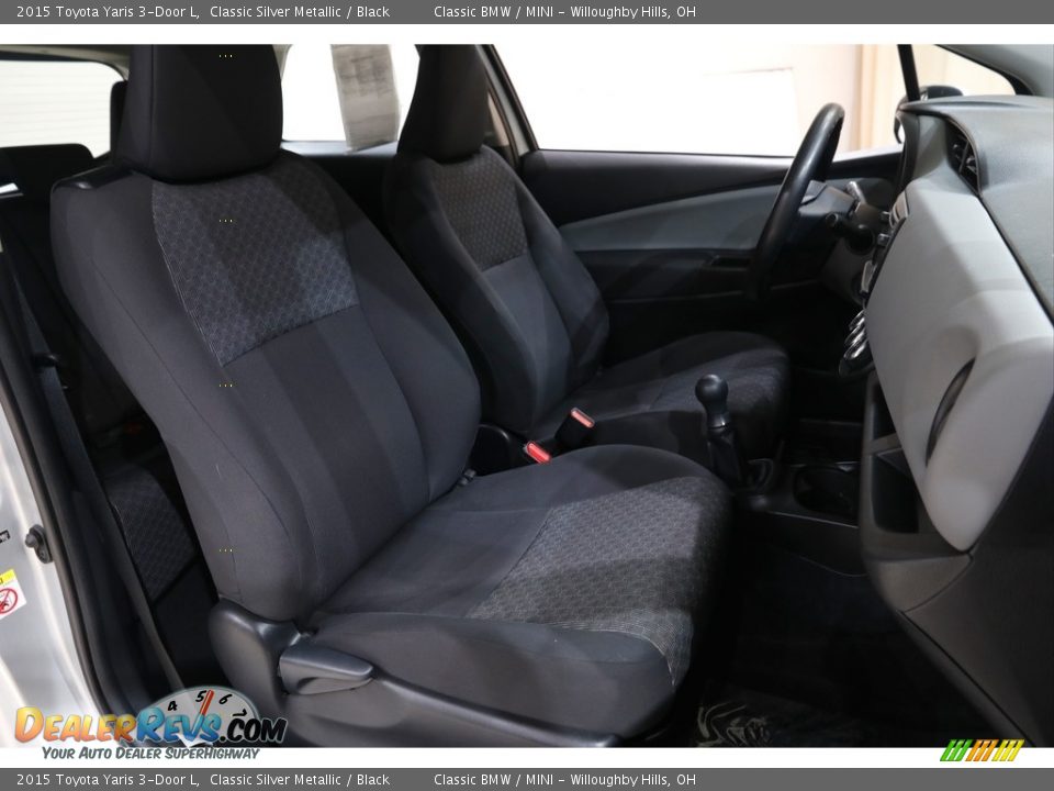 2015 Toyota Yaris 3-Door L Classic Silver Metallic / Black Photo #14