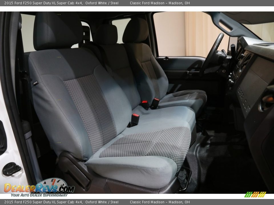 2015 Ford F250 Super Duty XL Super Cab 4x4 Oxford White / Steel Photo #12