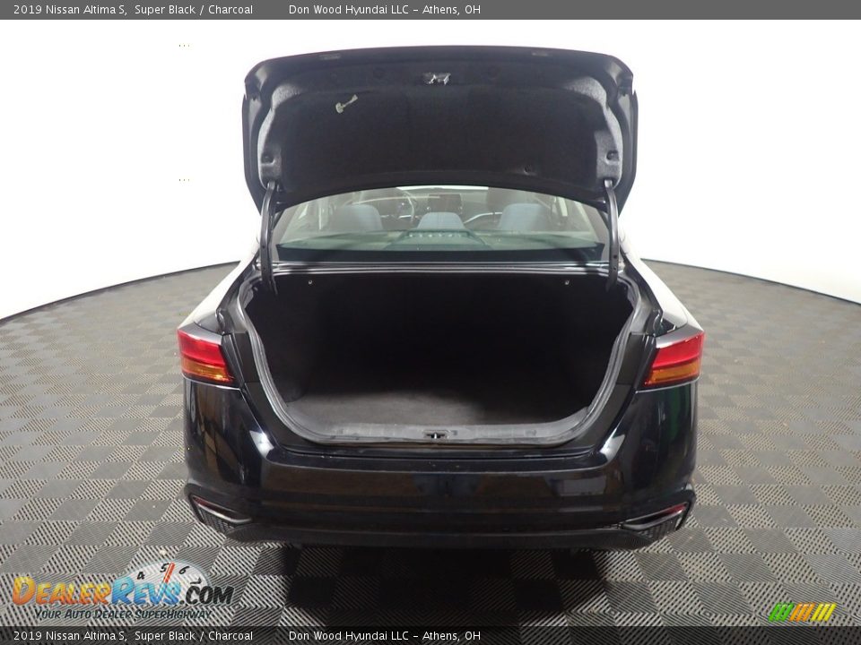 2019 Nissan Altima S Super Black / Charcoal Photo #14