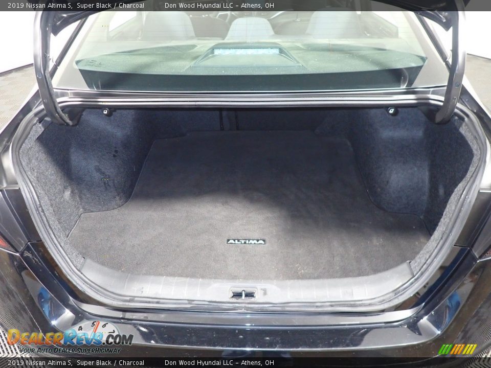 2019 Nissan Altima S Super Black / Charcoal Photo #15