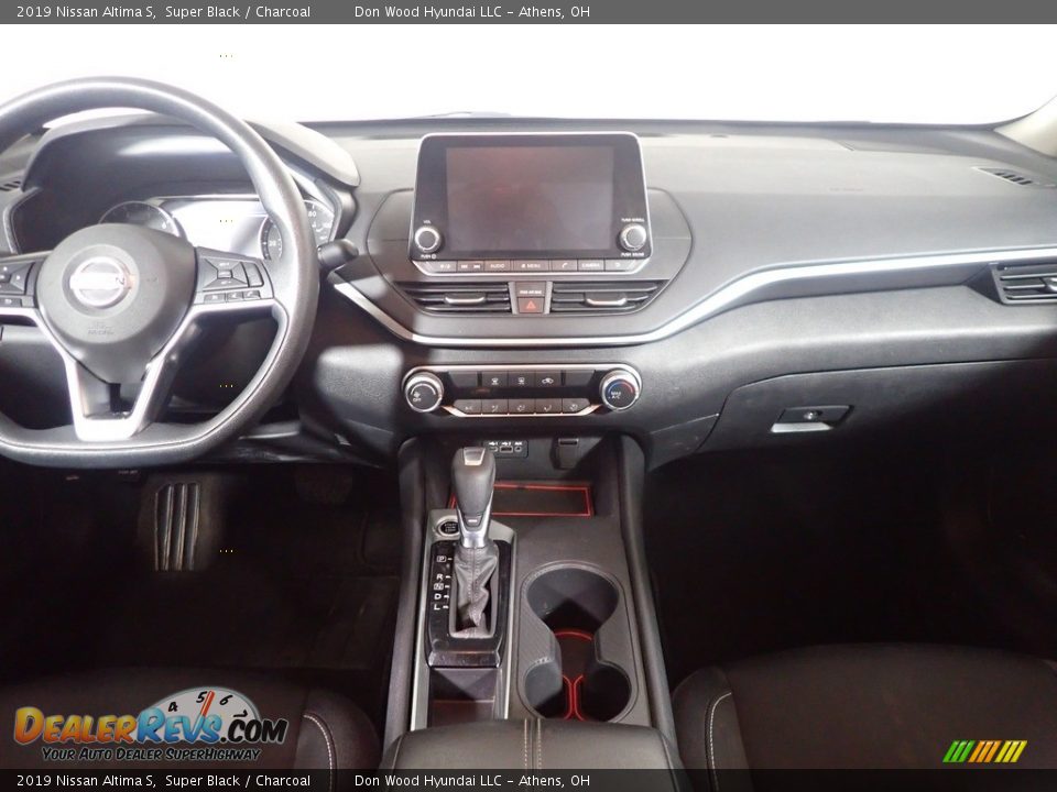 2019 Nissan Altima S Super Black / Charcoal Photo #25