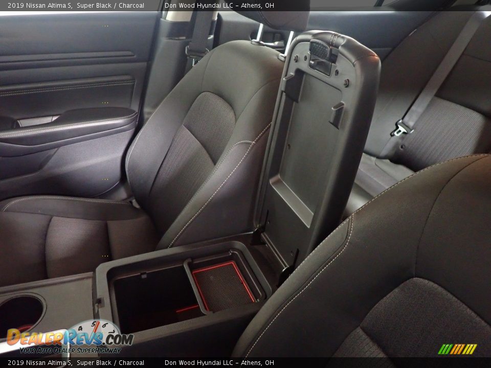 2019 Nissan Altima S Super Black / Charcoal Photo #33