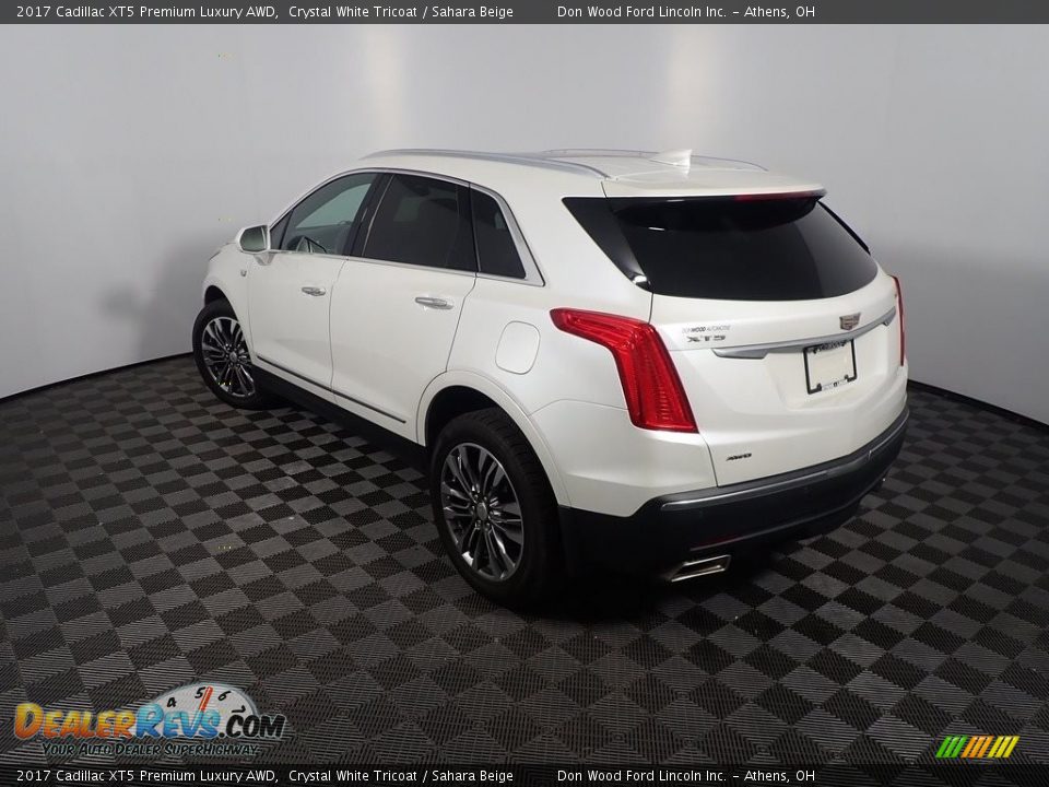 2017 Cadillac XT5 Premium Luxury AWD Crystal White Tricoat / Sahara Beige Photo #14