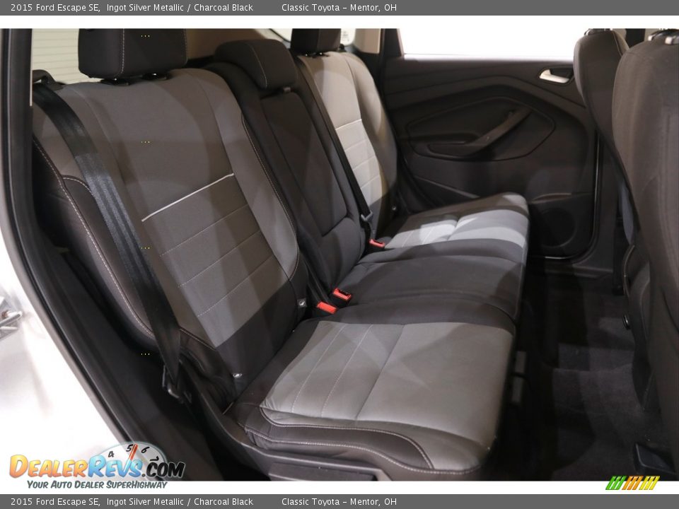 2015 Ford Escape SE Ingot Silver Metallic / Charcoal Black Photo #13