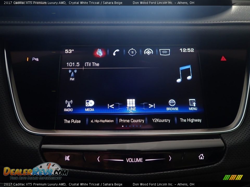 2017 Cadillac XT5 Premium Luxury AWD Crystal White Tricoat / Sahara Beige Photo #29