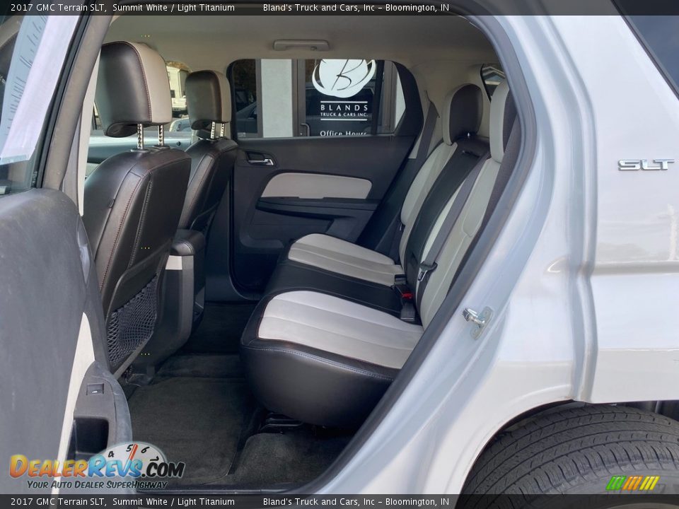 2017 GMC Terrain SLT Summit White / Light Titanium Photo #34