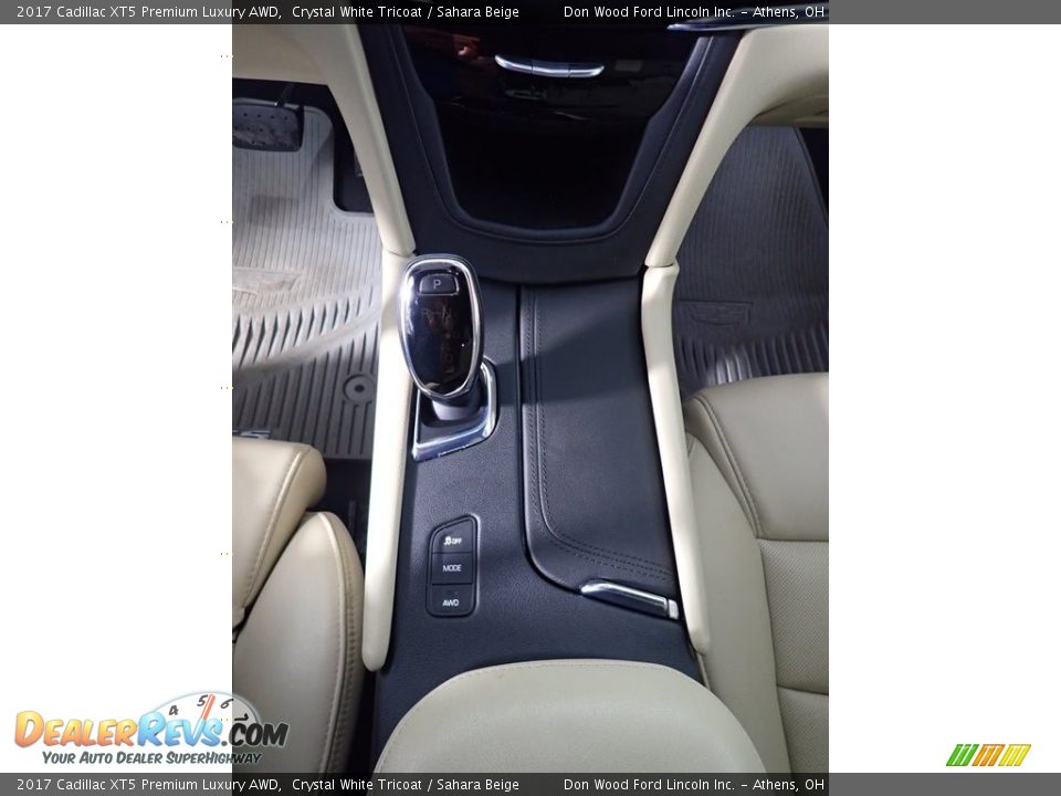2017 Cadillac XT5 Premium Luxury AWD Crystal White Tricoat / Sahara Beige Photo #35