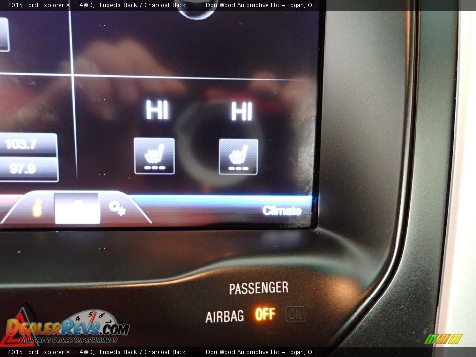 2015 Ford Explorer XLT 4WD Tuxedo Black / Charcoal Black Photo #4