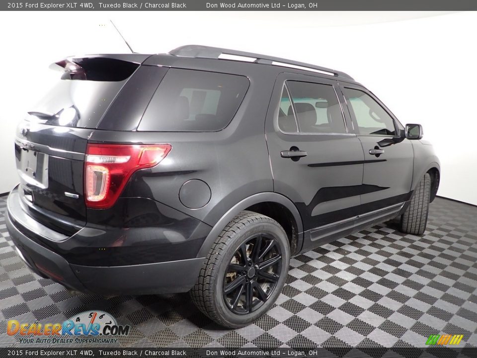 2015 Ford Explorer XLT 4WD Tuxedo Black / Charcoal Black Photo #17