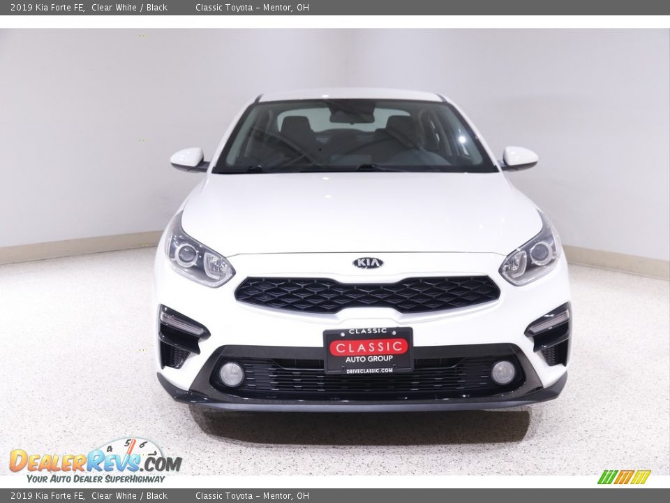 2019 Kia Forte FE Clear White / Black Photo #2