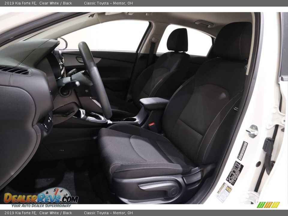 2019 Kia Forte FE Clear White / Black Photo #5