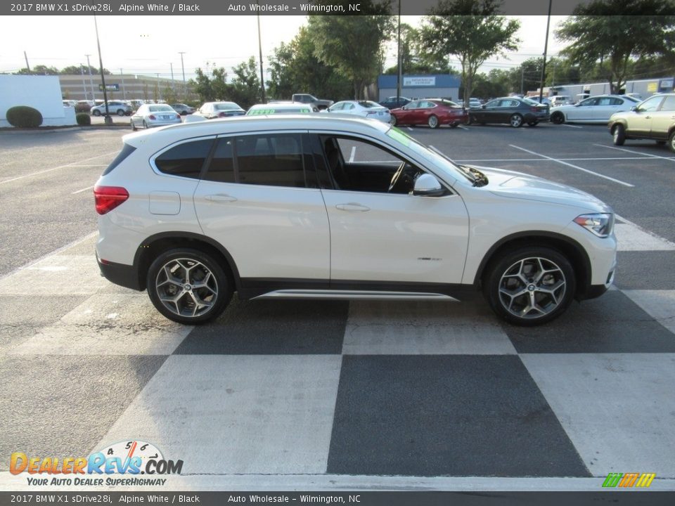2017 BMW X1 sDrive28i Alpine White / Black Photo #3