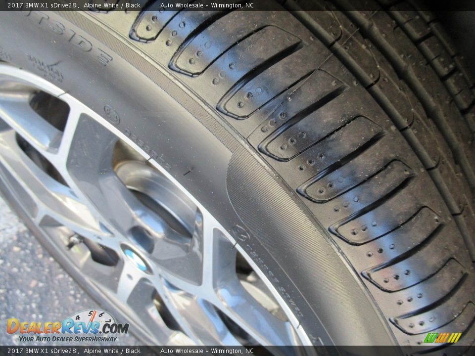 2017 BMW X1 sDrive28i Alpine White / Black Photo #8