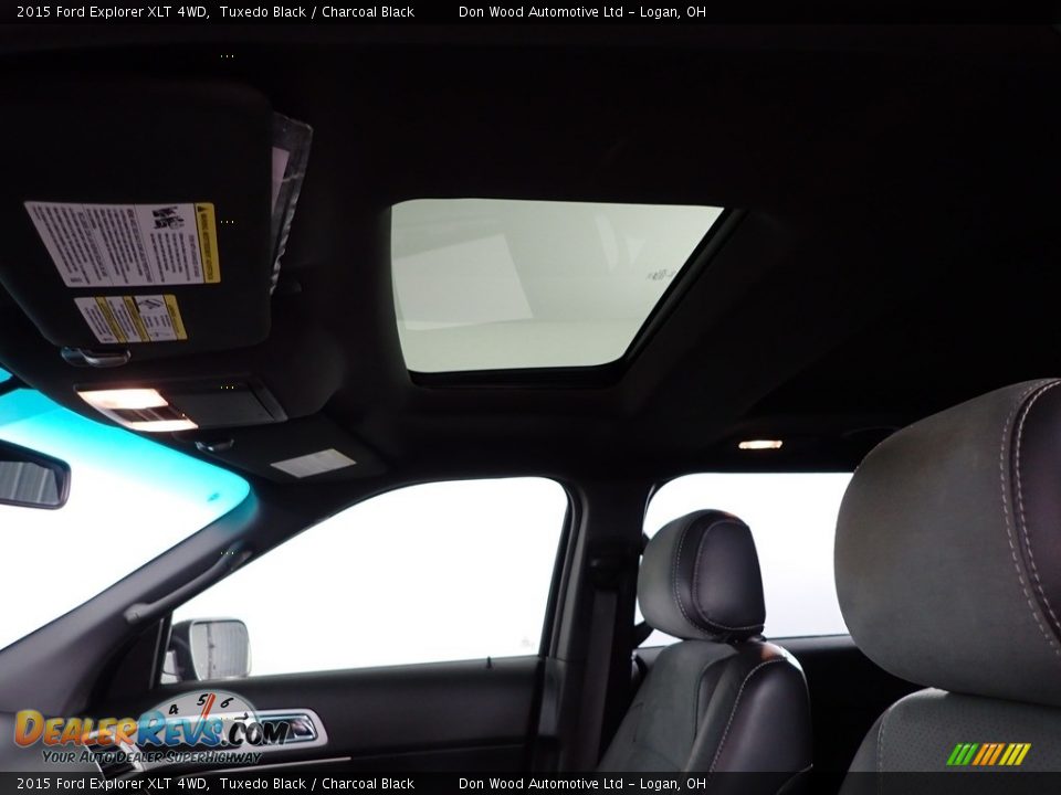 2015 Ford Explorer XLT 4WD Tuxedo Black / Charcoal Black Photo #32