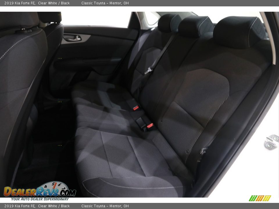 2019 Kia Forte FE Clear White / Black Photo #14