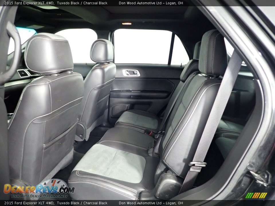 2015 Ford Explorer XLT 4WD Tuxedo Black / Charcoal Black Photo #34